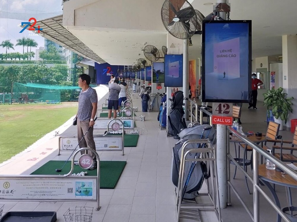 Bảng giá sân tập golf Phú Mỹ Hưng Quận 7 kèm review chi tiết